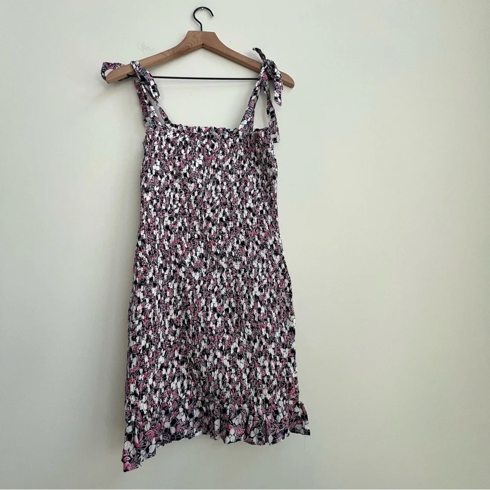 New Entro Smocked Bodycon Mini Dress Small Bow Sleeve Ditsy Print Feminine Pink